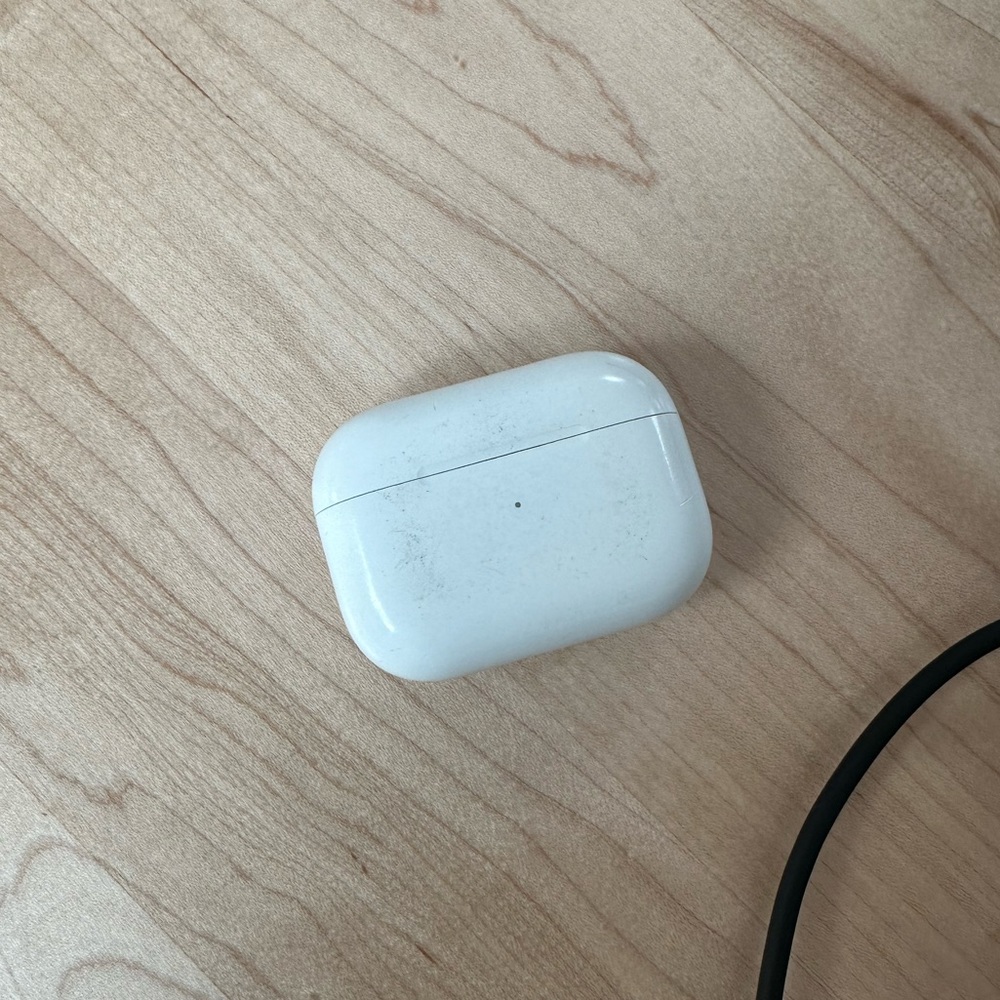 Apple AirPod pro 1st generation headphones